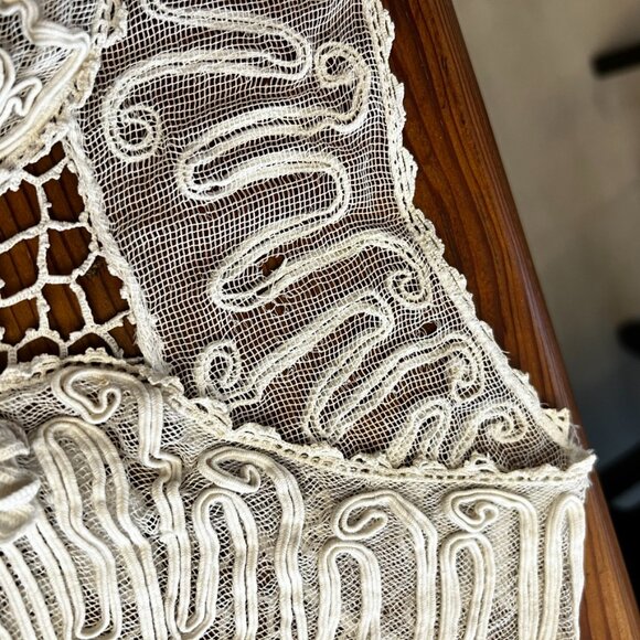 BoHo Style Hand Tatting&Lace Over Coat - Picture 13 of 14